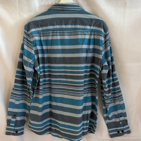 L.L. Bean, men stripe long sleeves,medium-regular - Picture 3 of 4